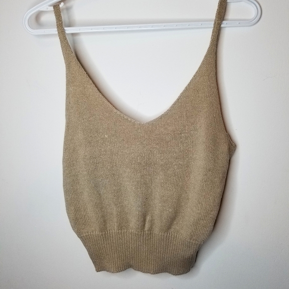 Cropped Tank Top - Picture 1 of 2